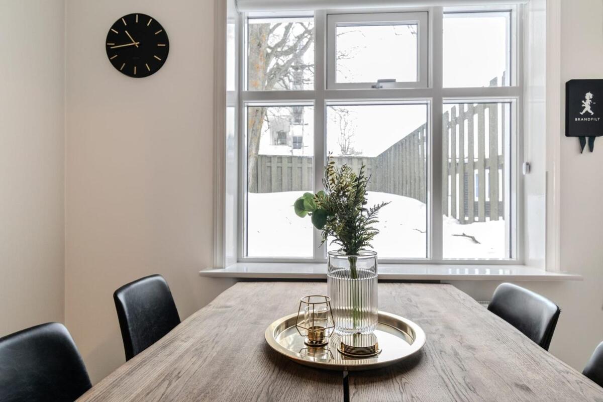 Framnesvegur - Two Bedroom Central Apartment Reykjavík Zewnętrze zdjęcie